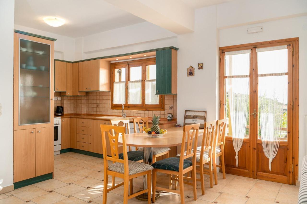 Villas Alexandros 칼라마키 외부 사진