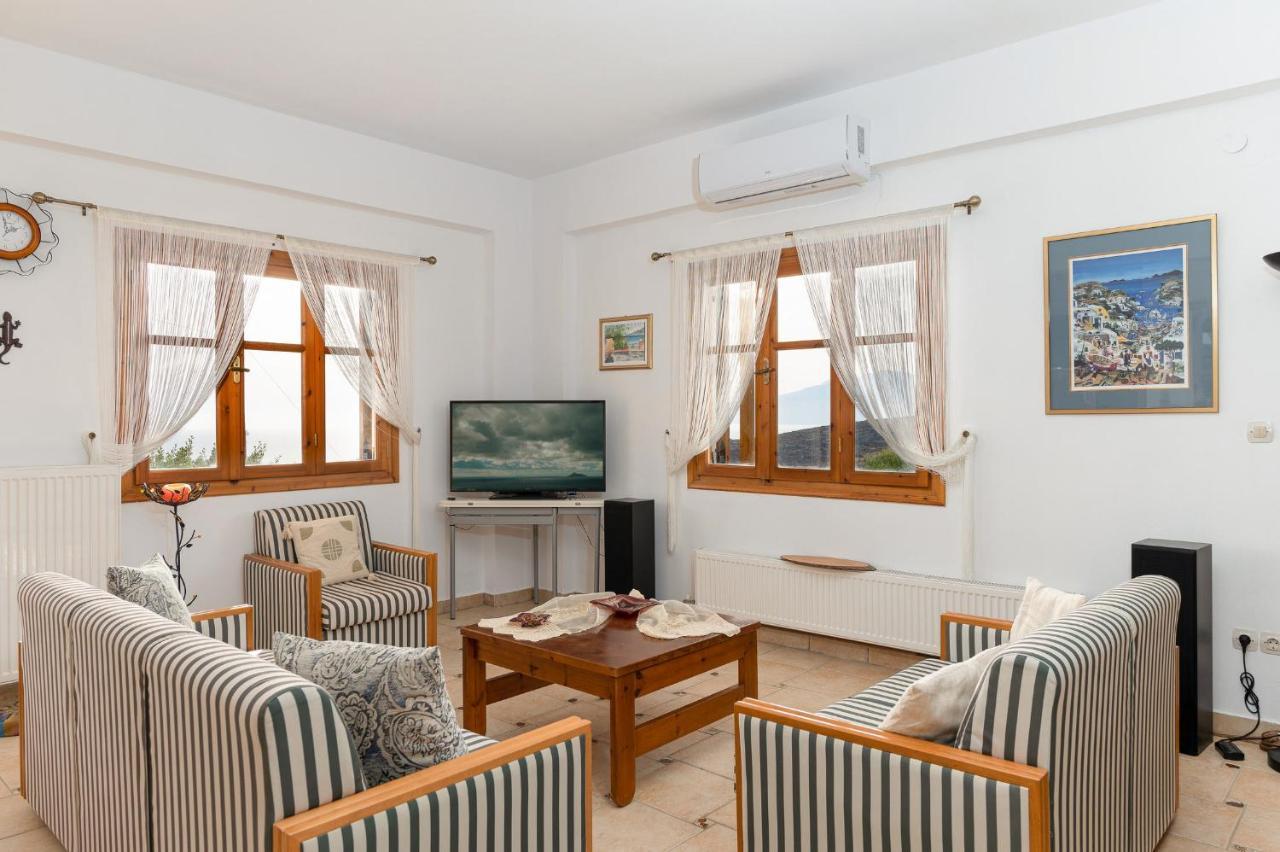 Villas Alexandros 칼라마키 외부 사진