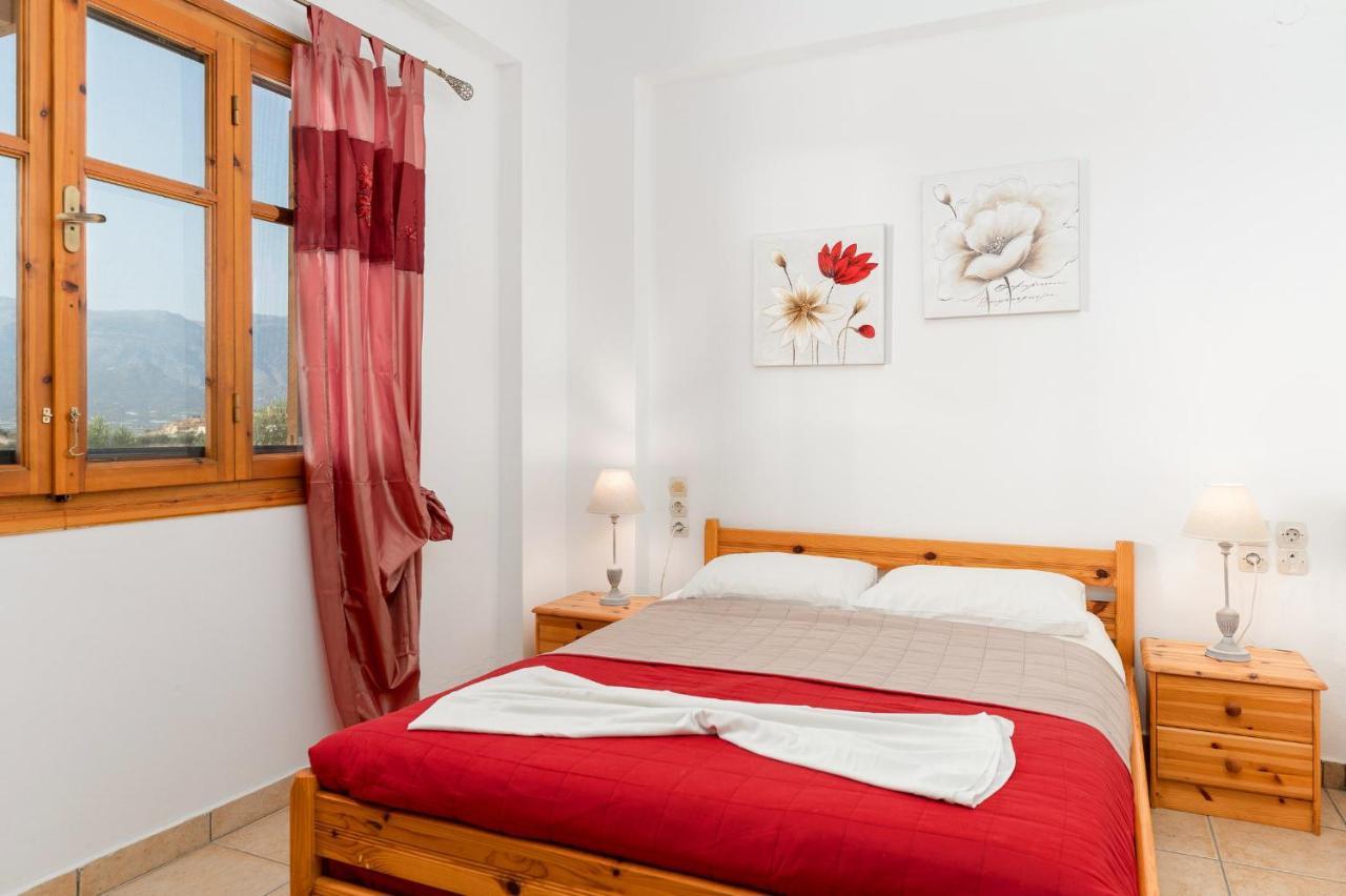 Villas Alexandros 칼라마키 외부 사진
