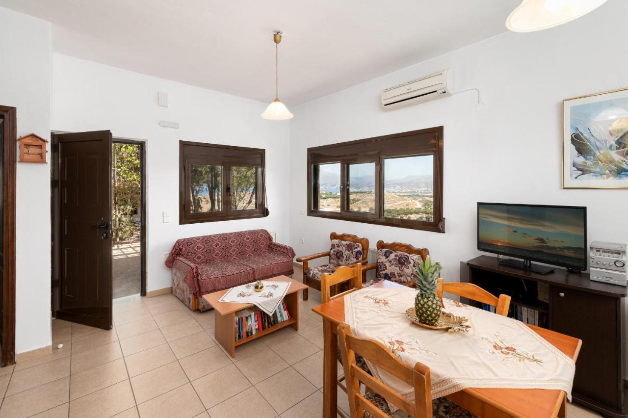 Villas Alexandros 칼라마키 외부 사진