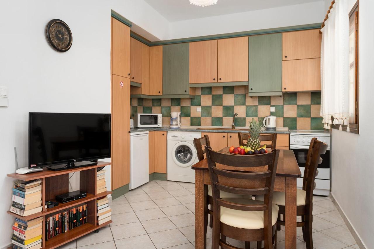Villas Alexandros 칼라마키 외부 사진