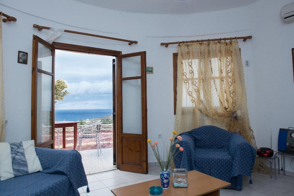 Villas Alexandros 칼라마키 외부 사진